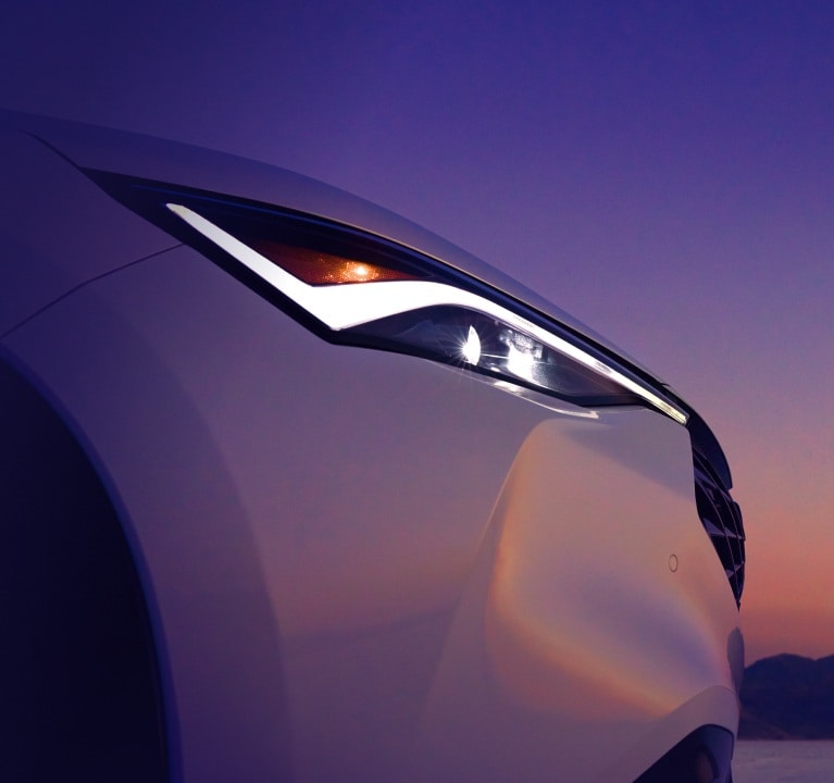 Acura ADX 2025 con faros delanteros de LED y luces de LED Chicane™