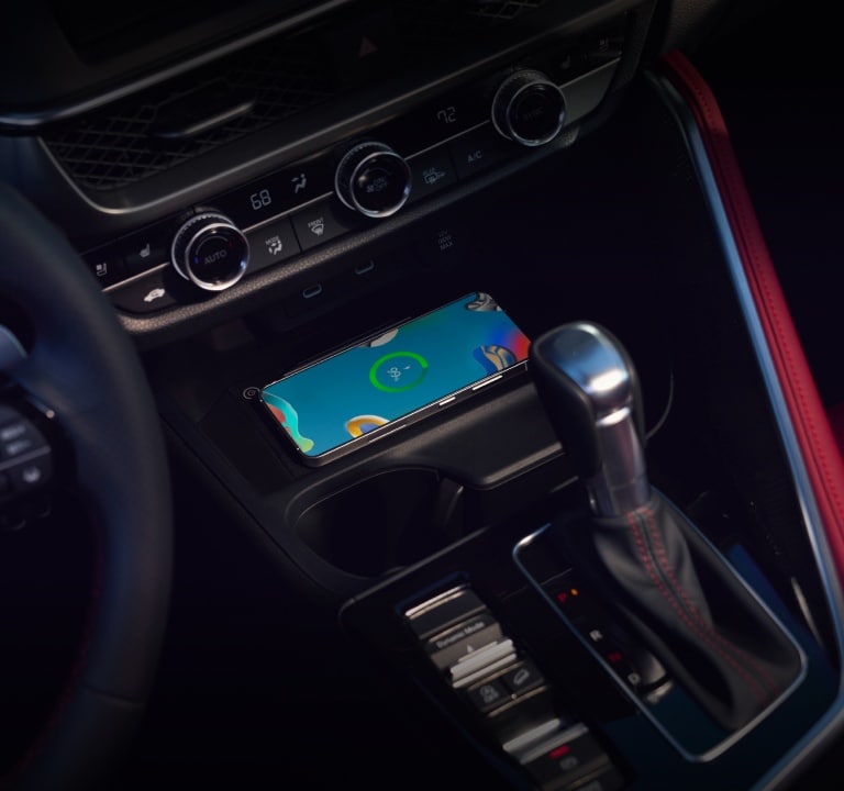 Acura ADX 2025 con carga inalámbrica de dispositivos compatibles con Qi