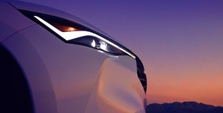 Acura ADX 2025 con faros delanteros de LED y luces de LED Chicane™ Acura ADX 2025 con faros delanteros de LED y luces de LED Chicane™