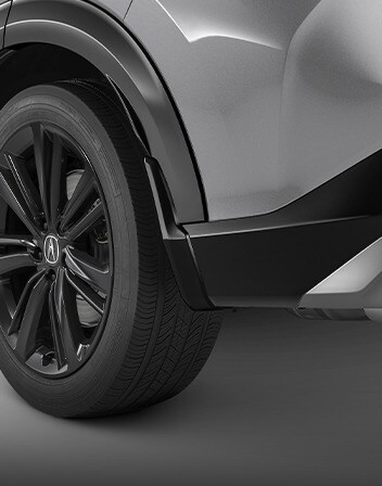 Se muestra la Acura ADX 2026 en Platinum White Pearl con el conjunto de protectores contra salpicaduras accesorio. Se muestra la Acura ADX 2026 en Platinum White Pearl con el conjunto de protectores contra salpicaduras accesorio.
