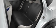 Interior de la Acura ADX 2026 con el recubrimiento de la cabina trasera para mascotas accesorio.