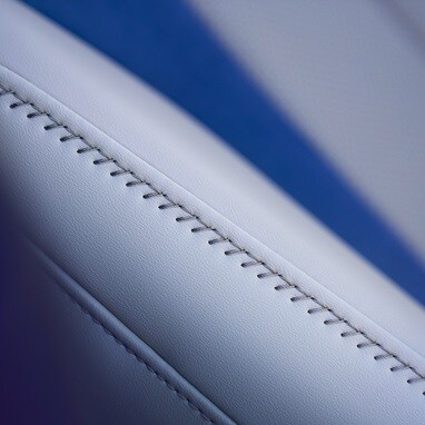 Se muestra la Acura ADX A-Spec 2026 con Paquete Avanzado en Orchid Interior.