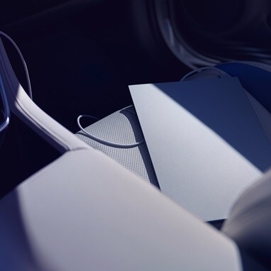 Se muestra la Acura ADX A-Spec 2026 con Paquete Avanzado en Orchid Interior.
