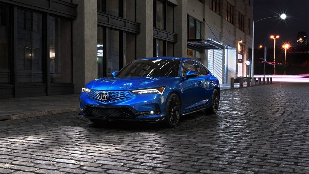 Se muestra el Acura Integra A-Spec 2026 con Paquete Tecnológico en Double Apex Blue Pearl
