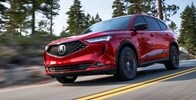Acura MDX 2022 con Paquete A-Spec que presenta detalles en negro brillante