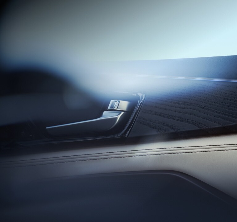 Detalles en madera y tablero de cuero tapizado a mano de la Acura MDX 2025