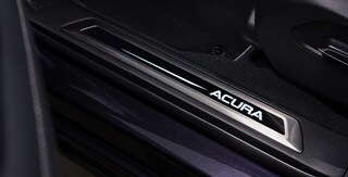 Umbral de la puerta de la Acura RDX 2022 de los Accesorios Originales Acura Umbral de la puerta de la Acura RDX 2022 de los Accesorios Originales Acura