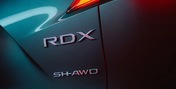 Insignia de la Acura RDX 2025 SH-AWD Insignia de la Acura RDX 2025 SH-AWD