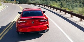 TLX SH-AWD 2022 con Paquete Avanzado en Performance Red Pearl con accesorios originales de Acura TLX SH-AWD 2022 con Paquete Avanzado en Performance Red Pearl con accesorios originales de Acura