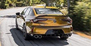 Exclusivo refuerzo y riostras de chasis del TLX 2022 Exclusivo refuerzo y riostras de chasis del TLX 2022