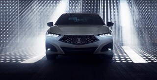 TLX 2022 con Paquete A-Spec® en Platinum White Pearl con luces delanteras de LED Jewel Eye® TLX 2022 con Paquete A-Spec® en Platinum White Pearl con luces delanteras de LED Jewel Eye®