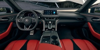 Acura TLX 2025 con Paquete Type S e interior de color Ebony. Acura TLX 2025 con Paquete Type S e interior de color Ebony.