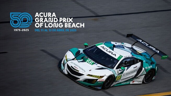 Auto de carreras en Grand Prix de Long Beach patrocinado por Acura